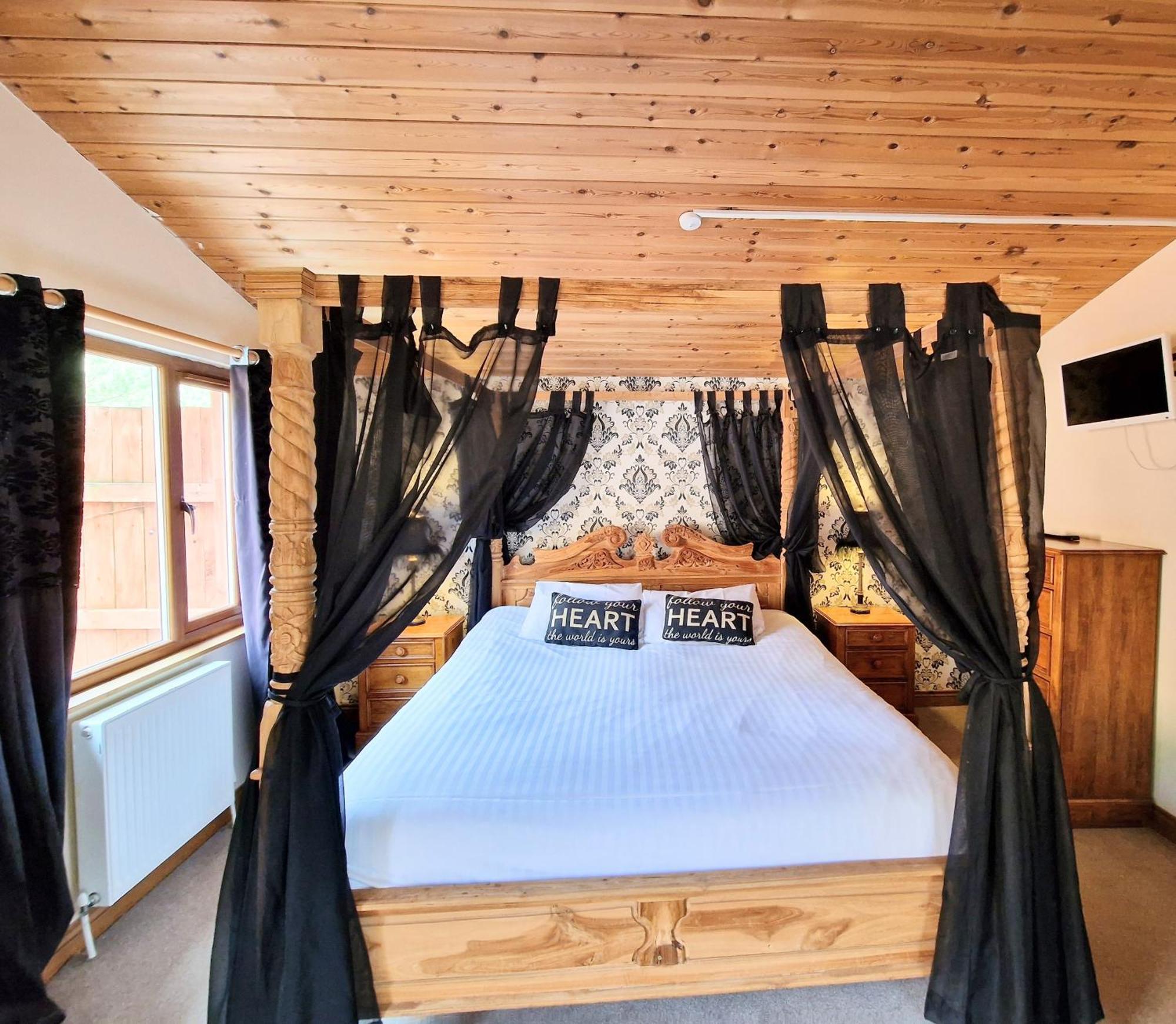 Lomond 2 With Private Hot Tub - Fife - Loch Leven - Lomond Hills Villa Kelty Exterior photo